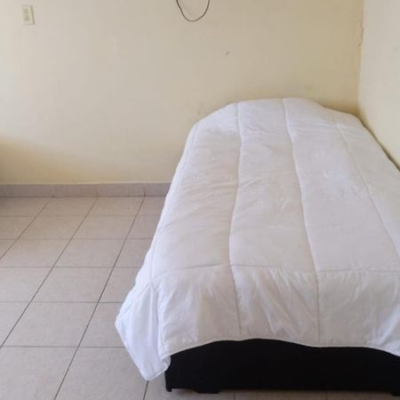 Hostal Las Quince Letras เตฮัวกัน ภายนอก รูปภาพ
